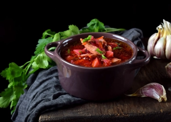 Борщ з м’ясом рецепт покроково