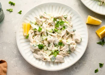 Класичний курячий салат