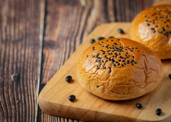 Тісто для булочок на молоці