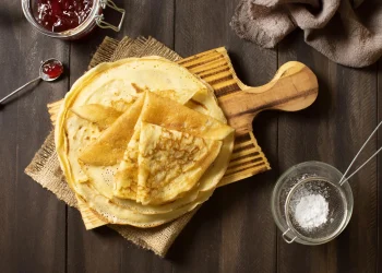 Тісто для млинців на кефірі