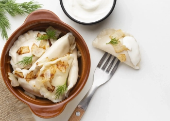 Тісто для вареників на сметані