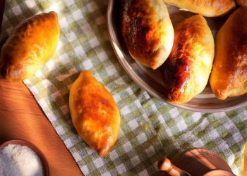 Пиріжки з м'ясом