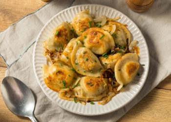 Тісто для вареників на сироватці