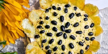 Салат Соняшник із куркою та грибами