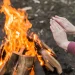 Як розпалити багаття без сірників