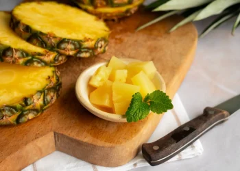 Як зберігати ананас, щоб він не зіпсувався