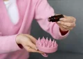 Чи дійсно масажери для шкіри голови корисні для волосся