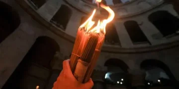 Благодатний вогонь зійшов у Єрусалимі
