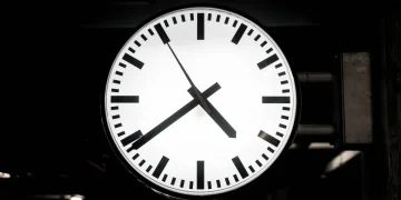 Комендантська година на Великдень