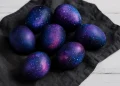 Космічні крашанки на Великдень