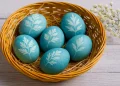 Як пофарбувати яйця червонокачанною капустою