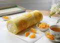 Апельсиновий рулет з м’якого бісквіта з вершковим кремом